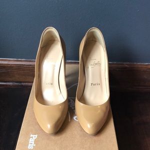 CHRISTIAN LOUBOUTIN DÉCOLLETÉ 100